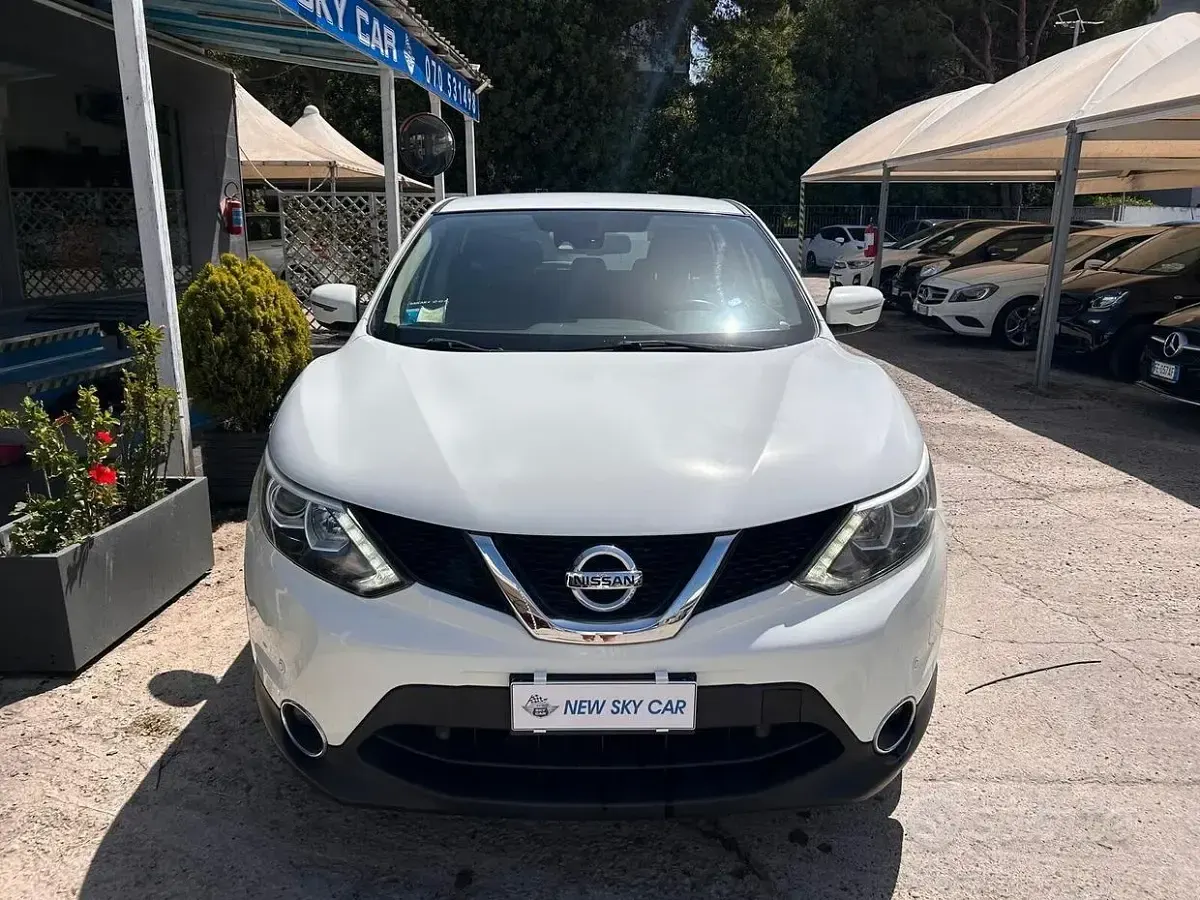Usata Nissan Qashqai Visia 131 CV (96 kW) 2014 Bianco SUV