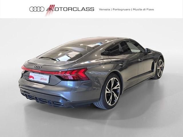 Usata Audi e-tron GT quattro Ambiente 350 kW (476 CV) 2021 Grigio daytona perlato Berlina