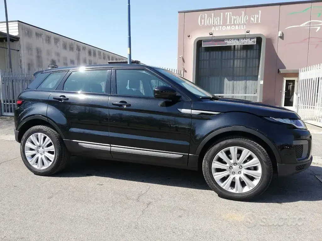 Usata Land Rover Range Rover evoque Pure 150 CV (110 kW) 2017 Nero SUV
