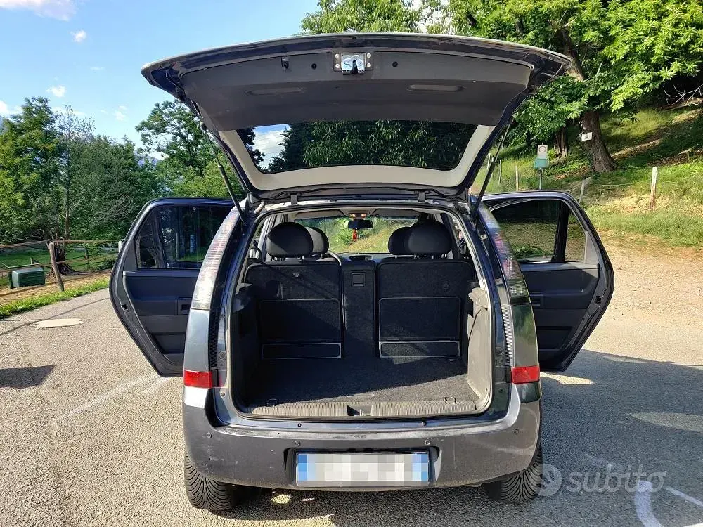 Usata Opel Meriva 105 CV (77 kW) 2008 Blu Monovolume