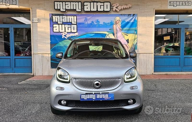 Usata Smart ForFour Passion 89 CV (65 kW) 2019 Grigio Utilitaria