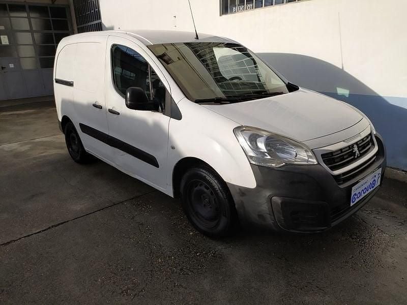 Bianco Usata 2015 Peugeot Partner Monovolume | 3300 € (Ottimo prezzo) - Immagine 1/3