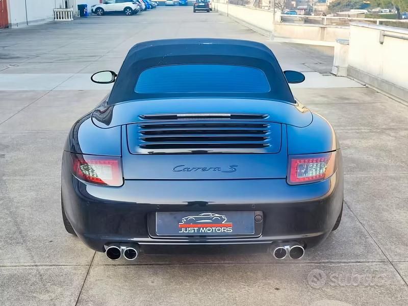 Usata Porsche 911 Carrera S Cabriolet 355 CV (261 kW) 2005 Nero Cabrio