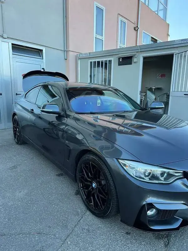 Usata BMW 420 Coupé Sport Line 190 CV (139 kW) 2015 Grigio Coupé