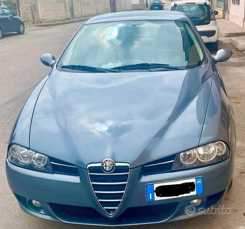 Usata Alfa Romeo 156 150 CV (110 kW) 2004 Grigio Berlina