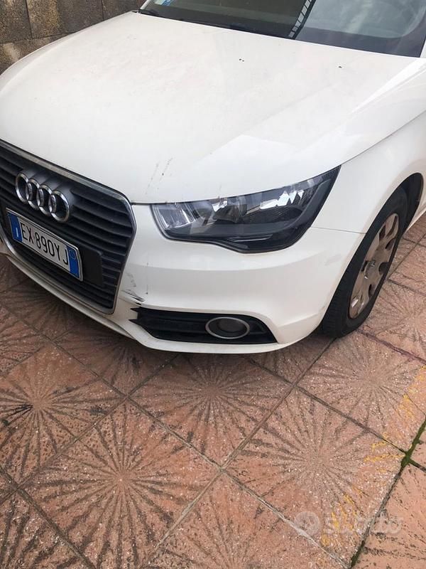 Usata Audi A1 Attraction 90 CV (66 kW) 2015 Bianco Utilitaria