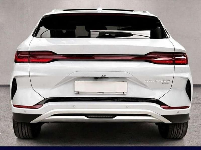 Usata BYD Seal U Boost 98 CV (72 kW) 2025 Snow white SUV