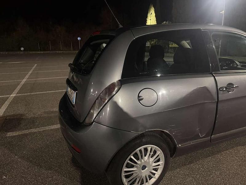 Usata Lancia Ypsilon 60 CV (44 kW) 2007 Utilitaria