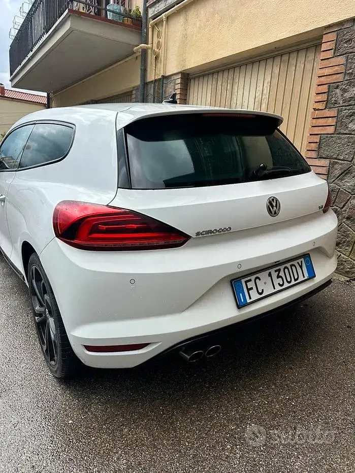 Usata VW Scirocco 122 CV (89 kW) 2014 Bianco Coupé