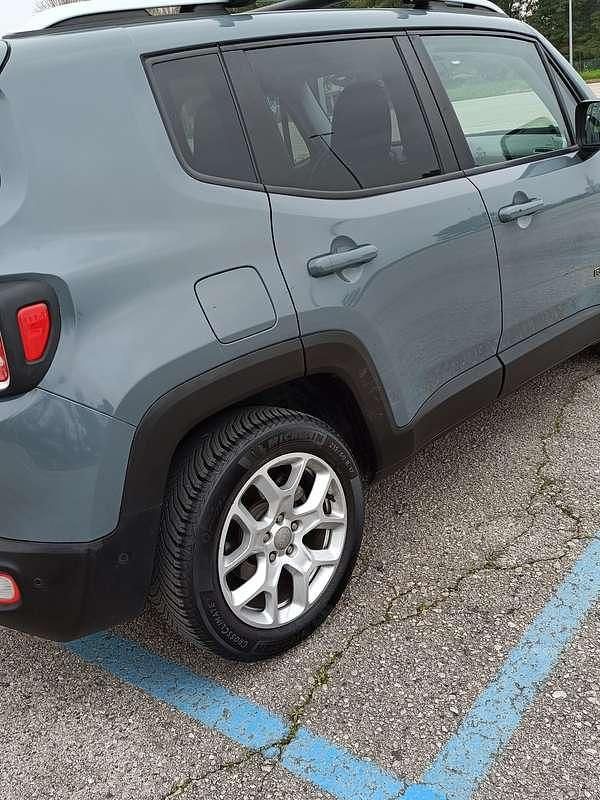 Usata Jeep Renegade Limited 120 CV (88 kW) 2017 Grigio SUV