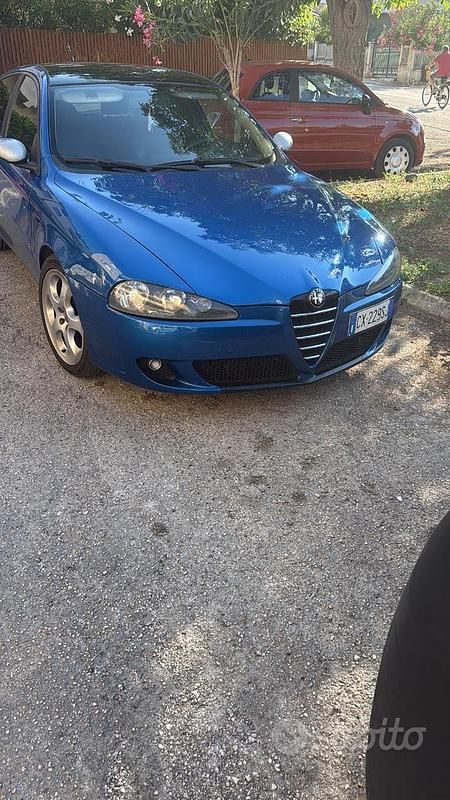 Usata Alfa Romeo 147 120 CV (88 kW) 2005 Utilitaria