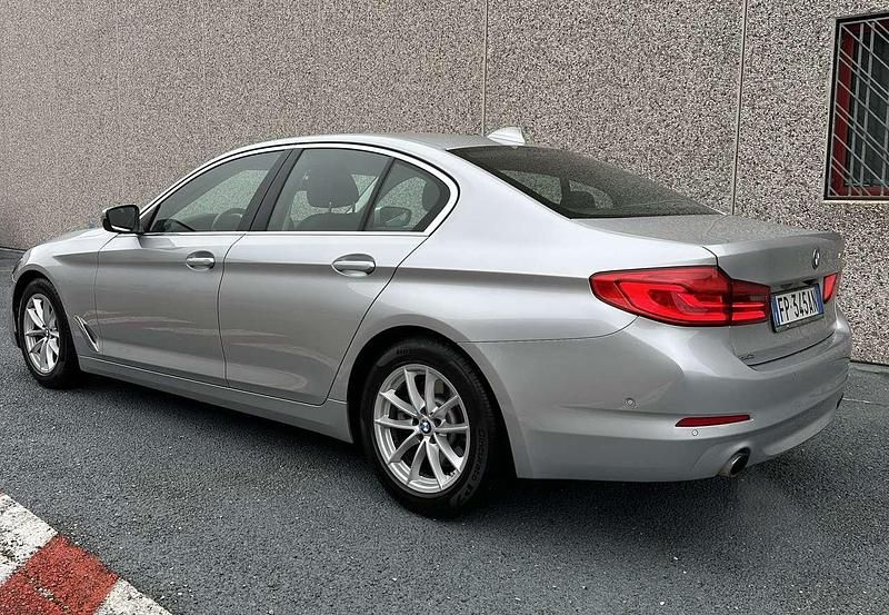 Usata BMW 520 Luxury Line 190 CV (139 kW) 2018 Argento Berlina