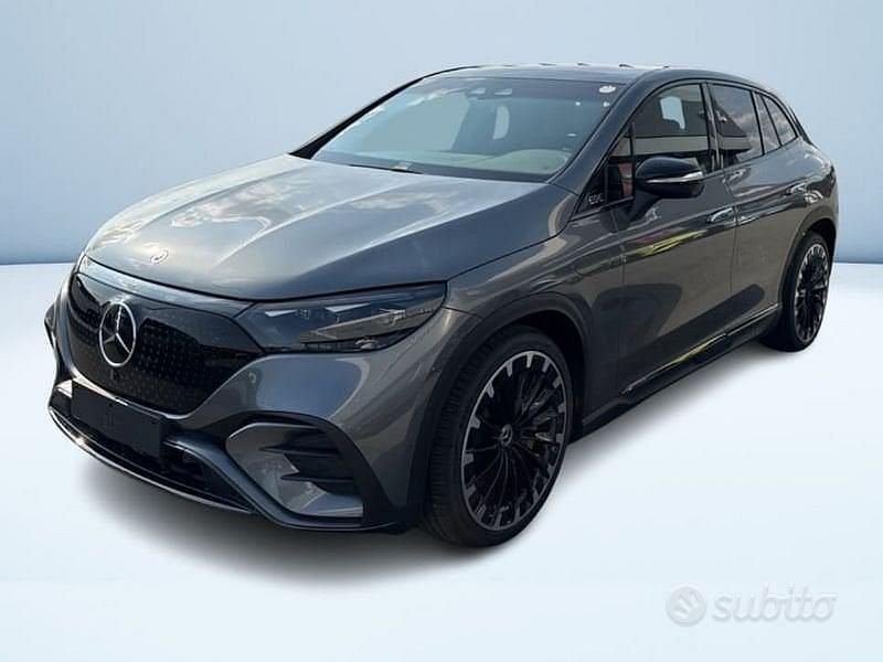 Nuova Mercedes EQE350 AMG 22 kW (30 CV) 2025 Grigio SUV