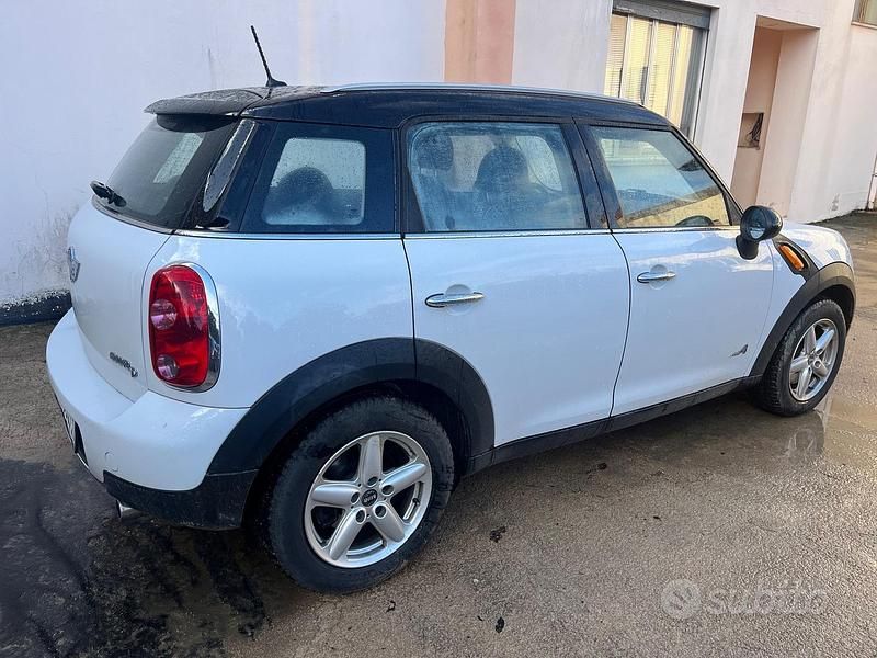 Usata Mini Cooper D Countryman 112 CV (82 kW) 2012 Bianco SUV