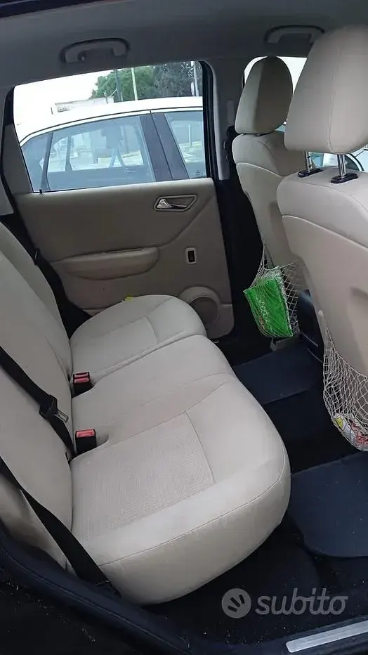 Usata Mercedes A160 Executive 95 CV (69 kW) 2011 Nero Utilitaria