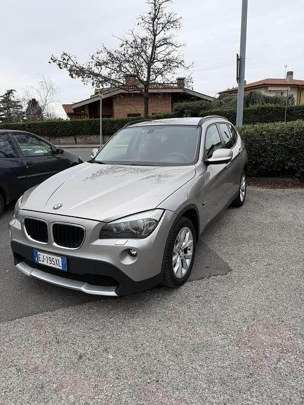 Usata BMW X1 194 CV (142 kW) 2012 Grigio SUV