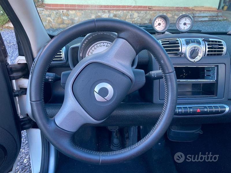 Usata Smart ForTwo Cabrio 71 CV (52 kW) 2011 Bianco Cabrio