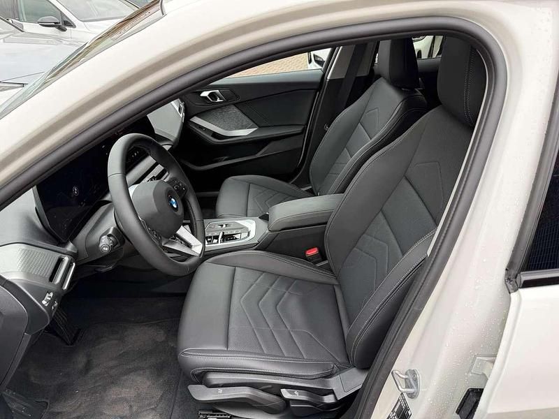 Usata BMW 120 170 CV (125 kW) 2025 Bianco Utilitaria