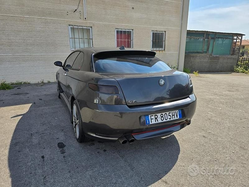Usata Alfa Romeo GT Distinctive 150 CV (110 kW) 2005 Nero Coupé