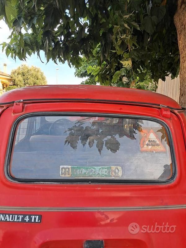 Usata Renault R4 33 CV (24 kW) 1990 Utilitaria
