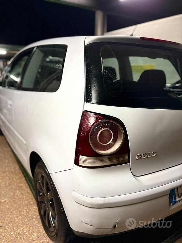 Usata VW Polo 80 CV (58 kW) 2005 Grigio Berlina