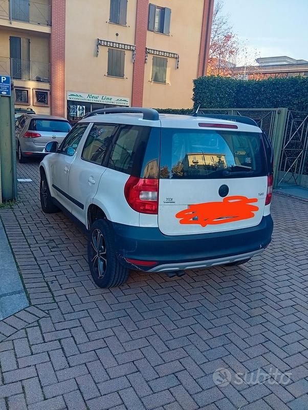 Usata Skoda Yeti Adventure 110 CV (80 kW) 2013 Bianco SUV