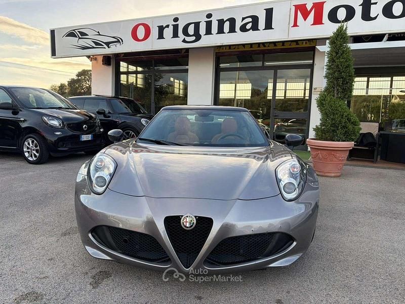 Usata Alfa Romeo 4C Spider 241 CV (177 kW) 2016 Grigio Cabrio