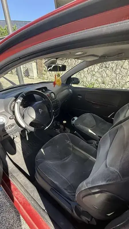 Usata Citroën C2 Exclusive 68 CV (50 kW) 2004 Rosso Utilitaria