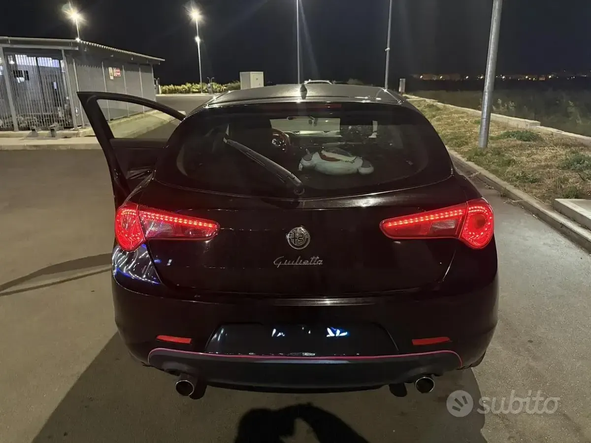 Usata Alfa Romeo Giulietta 140 CV (102 kW) 2011 Utilitaria