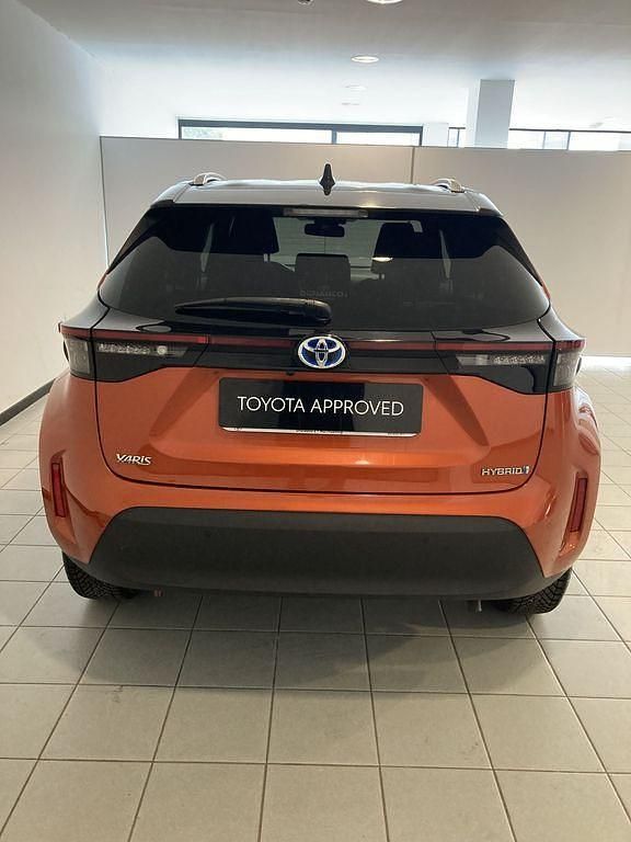 Usata Toyota Yaris Cross Trend 116 CV (85 kW) 2022 Rosso SUV