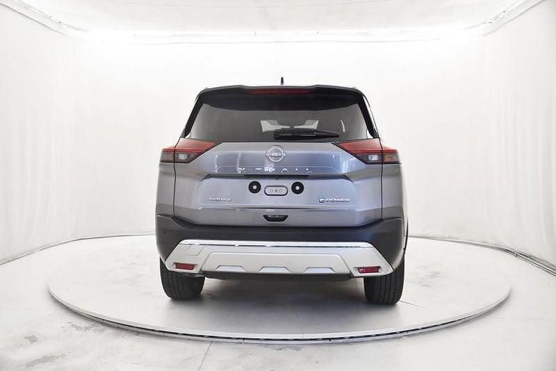 Neu Nissan X-Trail Tekna 163 PS (119 kW) 2026 Grau SUV