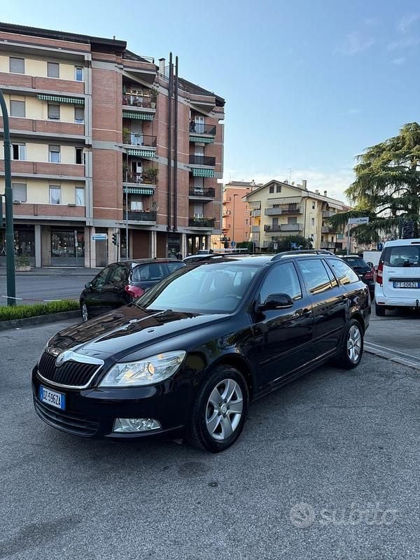 Usata Skoda Octavia GreenLine 105 CV (77 kW) 2010 Nero Station wagon