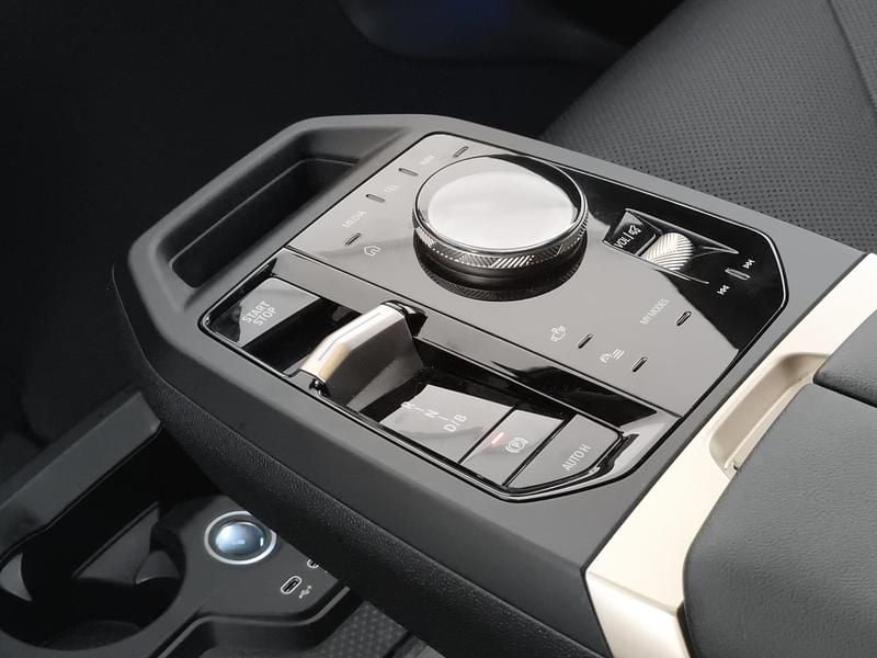 Usata BMW iX Comfort Edition 239 kW (326 CV) 2023 SUV