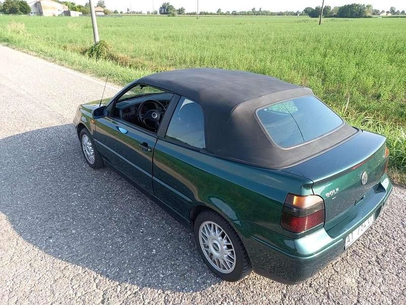 Usata VW Golf Cabriolet Classicline 101 CV (74 kW) 1998 Verde Cabrio