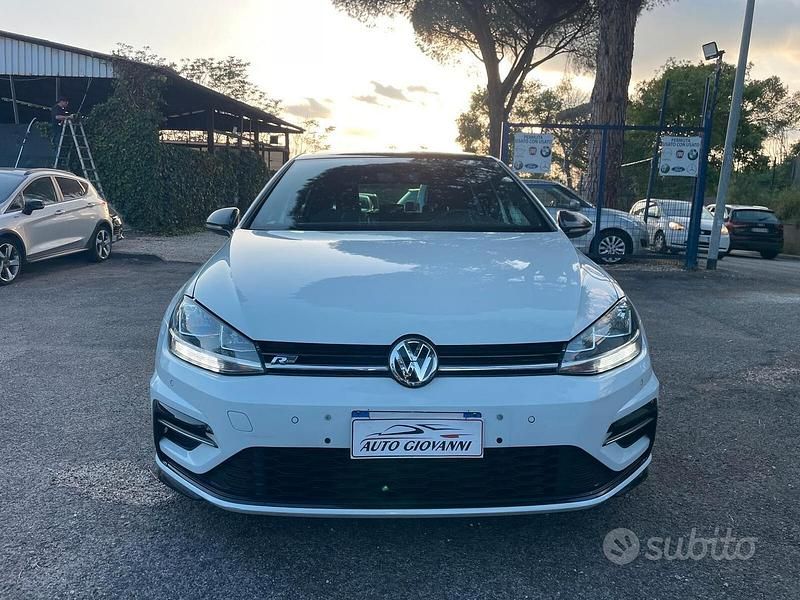 Używany VW Golf VII Sport 150 KM (110 kW) 2018 Biały Sedan/Limuzyna