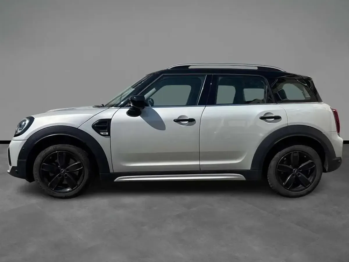 Usata Mini Cooper D Countryman 150 CV (110 kW) 2021 White silver metallizzato SUV