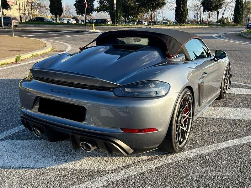 Nuova Porsche 718 Spyder 500 CV (367 kW) 2025 Grigio Cabrio