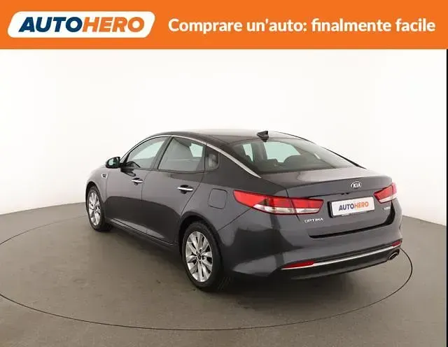 Usata Kia Optima 141 CV (103 kW) 2018 Grigio Berlina