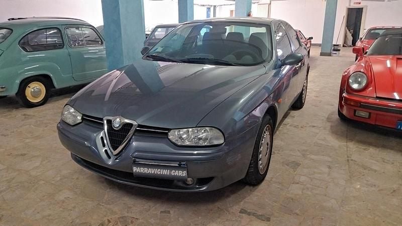 Grigio Usata 2002 Alfa Romeo 156 Distinctive Tre volumi | 3500 € (Buon prezzo) - Immagine 1/4