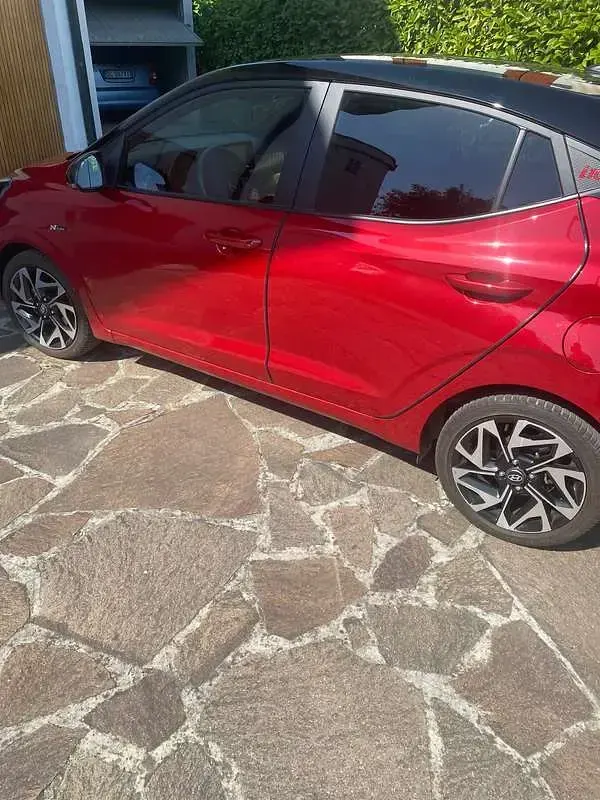 Usata Hyundai i10 N Line 101 CV (74 kW) 2022 Rosso Utilitaria