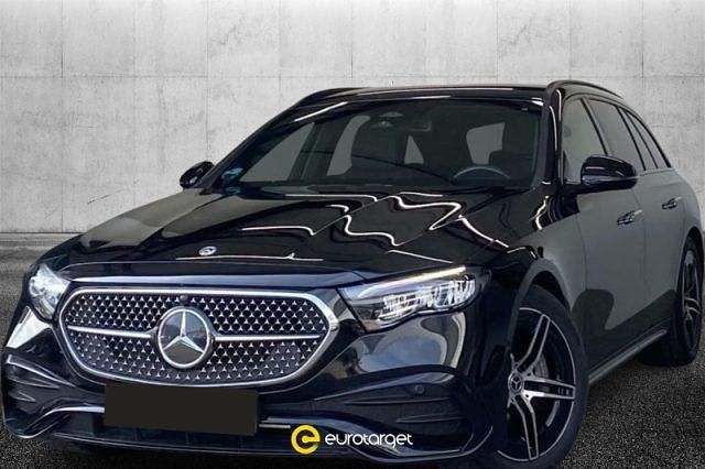 Nero Usata 2023 Mercedes E220 Advanced Plus Station wagon | 49.950 € (Buon prezzo) - Immagine 1/4