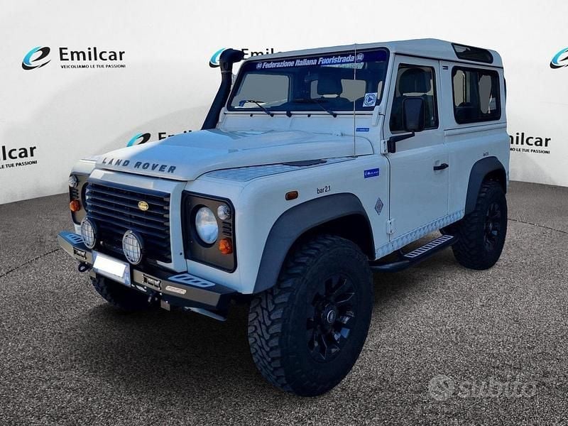 Usata Land Rover Defender SE 122 CV (89 kW) 2007 Bianco SUV