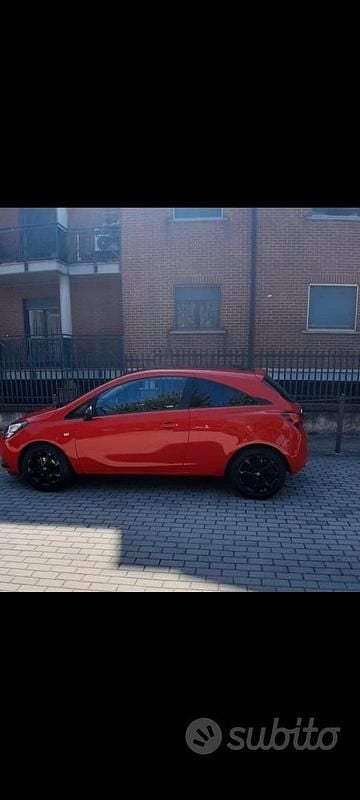Usata Opel Corsa 69 CV (50 kW) 2017 Rosso Coupé