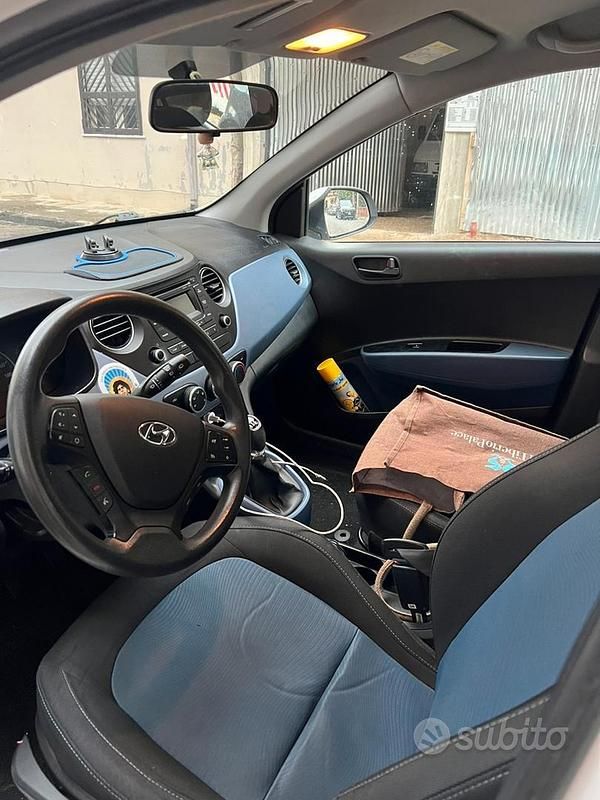 Usata Hyundai i10 67 CV (49 kW) 2014 Bianco Utilitaria