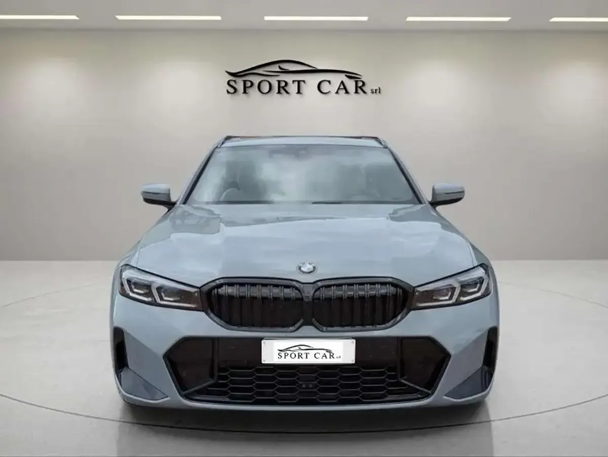Usata BMW 330 M Sport 286 CV (210 kW) 2023 Brooklyn grigio Station wagon