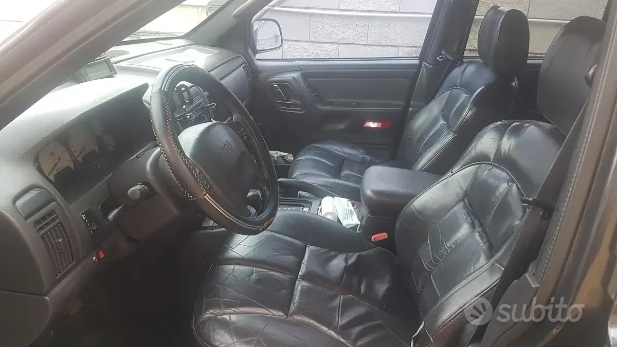 Usata Jeep Grand Cherokee 223 CV (164 kW) 2000 Nero SUV