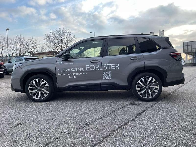 Nuova Subaru Forester Premium 136 CV (100 kW) 2026 Sapphire blue SUV