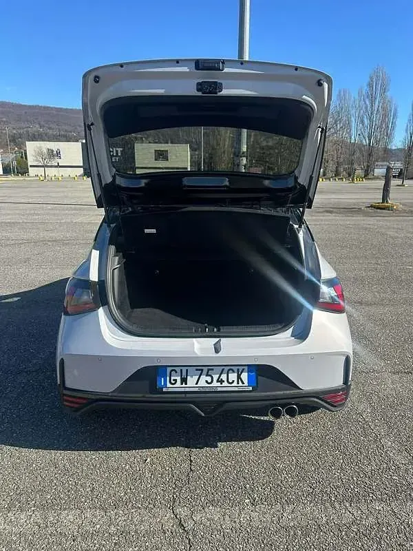 Usata Hyundai i20 101 CV (74 kW) 2024 Utilitaria