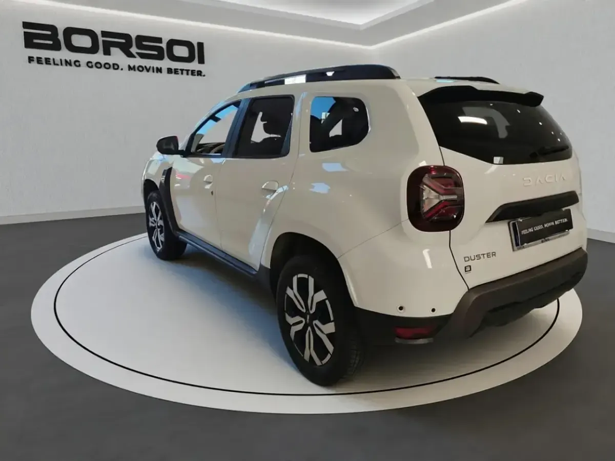 Usata Dacia Duster Journey 101 CV (74 kW) 2023 Bianco ghiaccio SUV