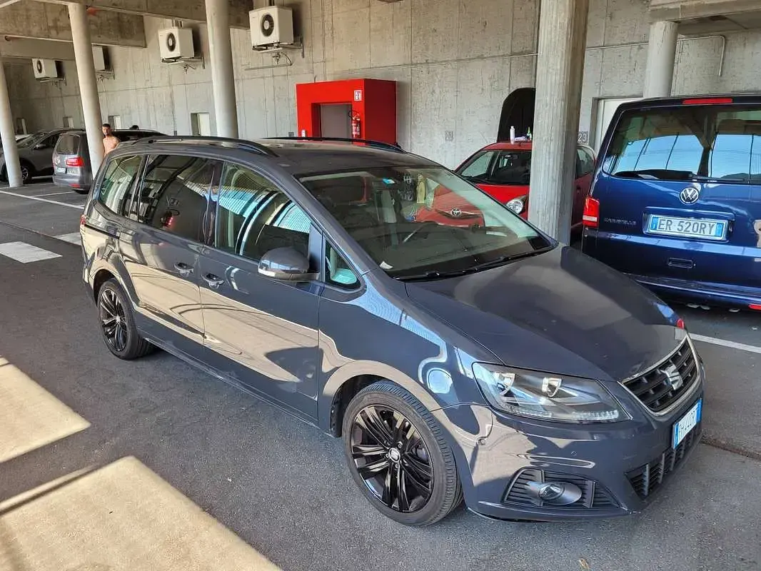 Usata Seat Alhambra 4Drive 184 CV (135 kW) 2017 Grigio Monovolume